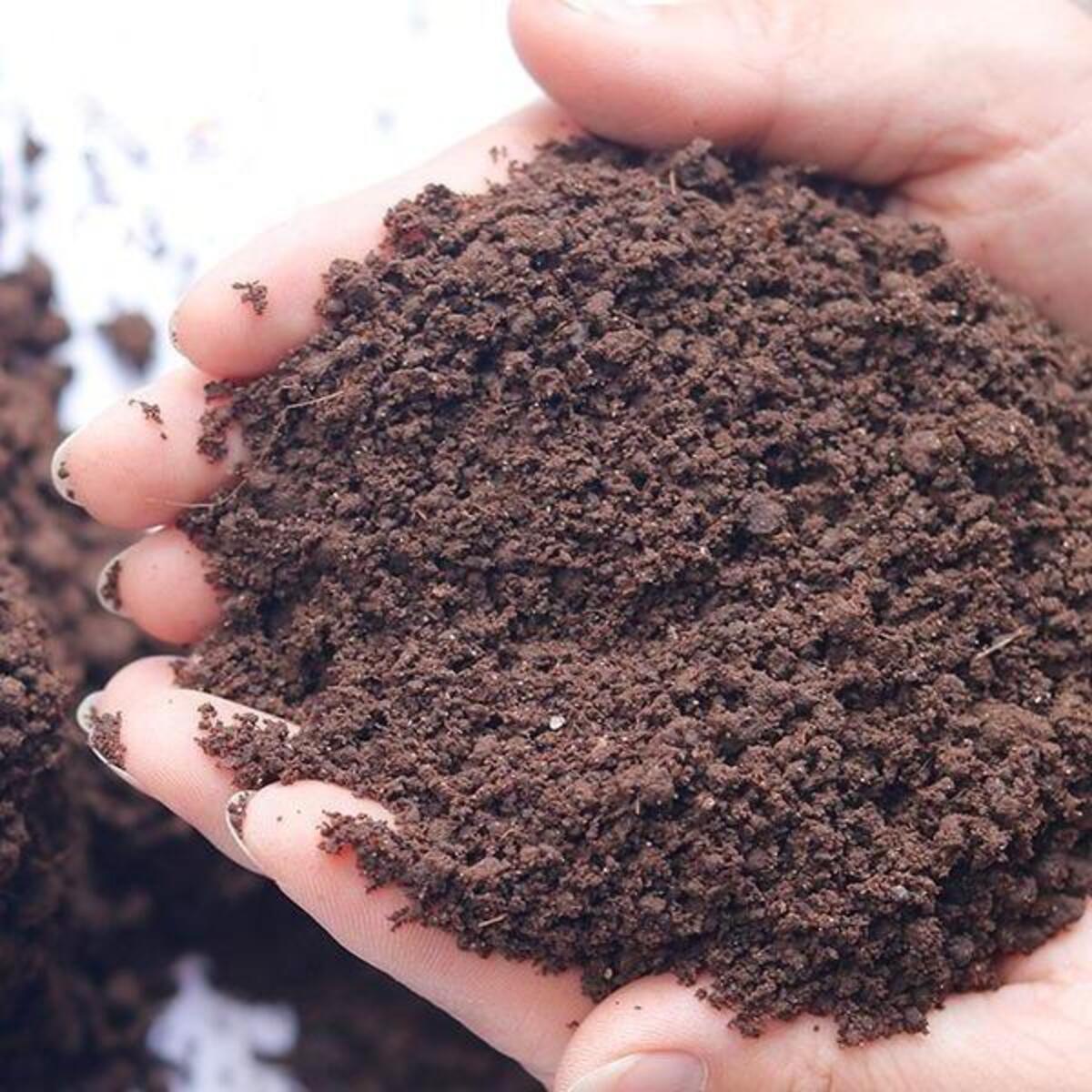 Bao 25kg phân trùn quế SFARM thích hợp hầu hết các loại cây trồng